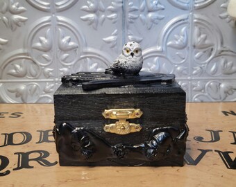 White Owl Trinket Box, Gothic Decor, Home Decor, Dark Art, Witchy Decor, Occult Decor, Pagan Decor, Cottagecore Decor, Jewelry Box
