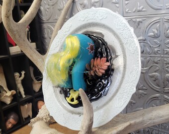 Teal Pony Butt on Plate Wall Hang, Gothic Decor, Halloween, Horror Decor, Upcycled Decor, Home Decor, Witchy Decor, Unique Decor, Wall Decor