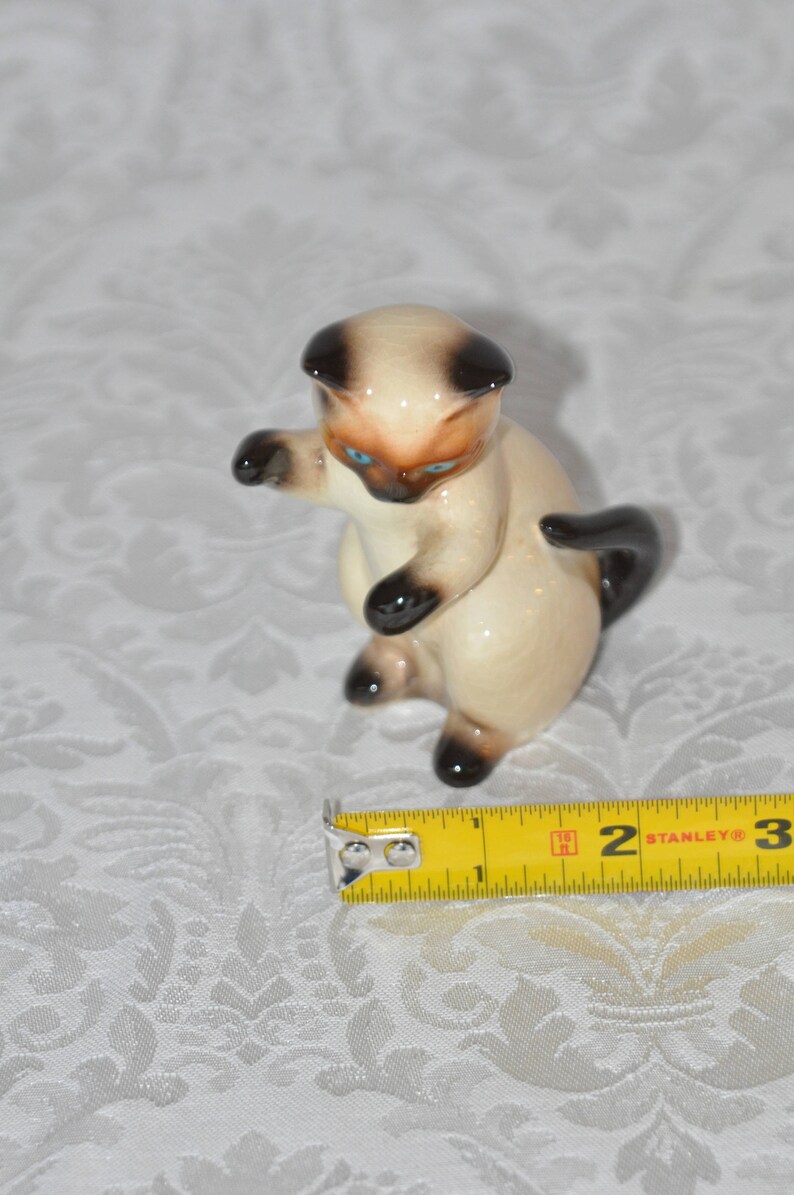 goebel cat figurine