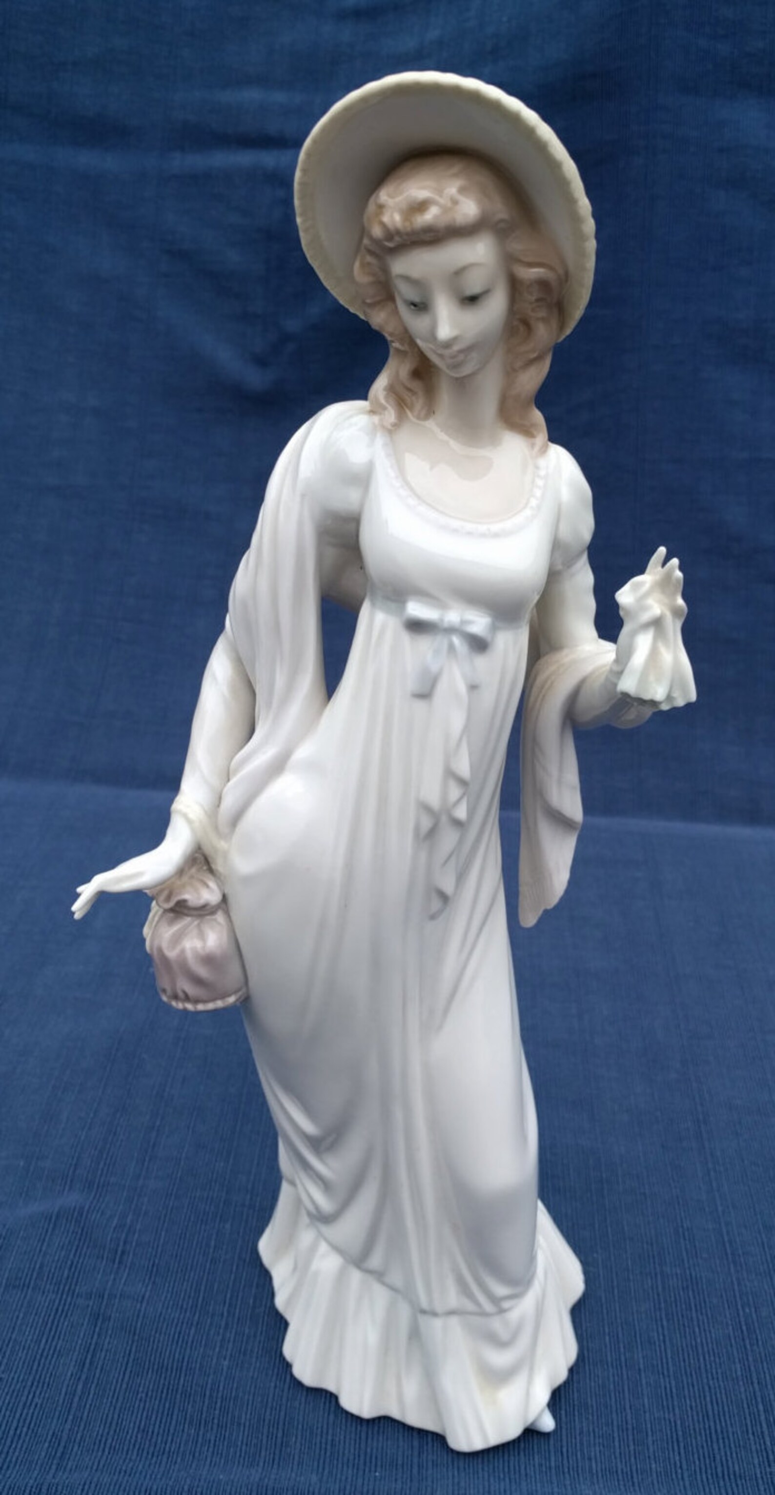 LLadro Figurine Retired Dainty Lady Glazed 4934 Vintage Etsy