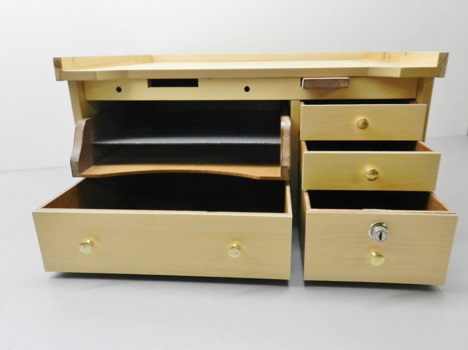 Euro Style Compact Jewelers Bench