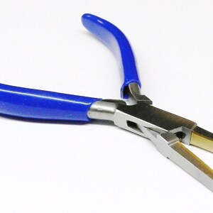 5.9 Flat Nose Pliers With Extra Nylon Jaws Jewelry Making Non