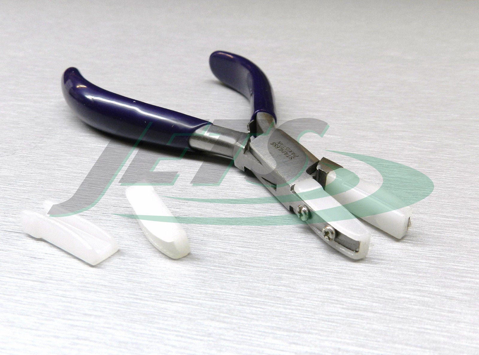  Flat Nose Pliers 5 Inch Smooth Jaw Pliers for Jewelry Making,  Wire Wrapping Bending : Arts, Crafts & Sewing