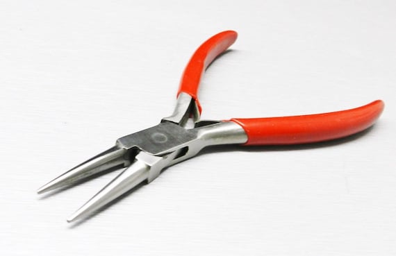 PL656 1 pc. Beadsmith Super Fine Flat Nose Pliers w//Spring Item No