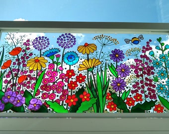 ワイルドフラワーガラス絵画：カラフルな花のサンキャッチャー