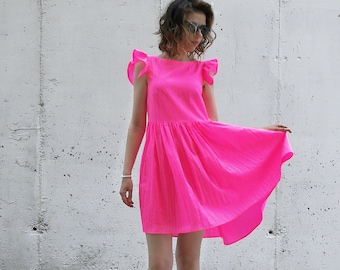 neon pink dress outfit