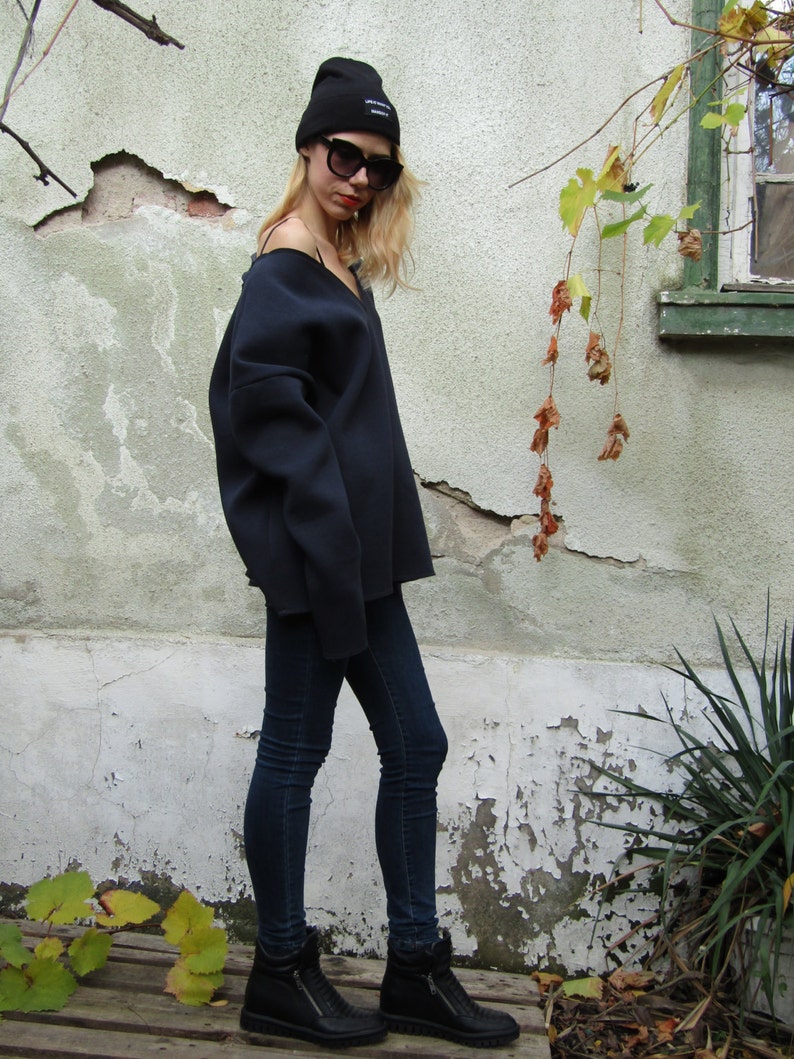 Extravagant V-neck Long Sleeve Sweater / Quilted Cotton Warm Top / Navy Blue Blouse by FabraModaStudio/ B300 image 2