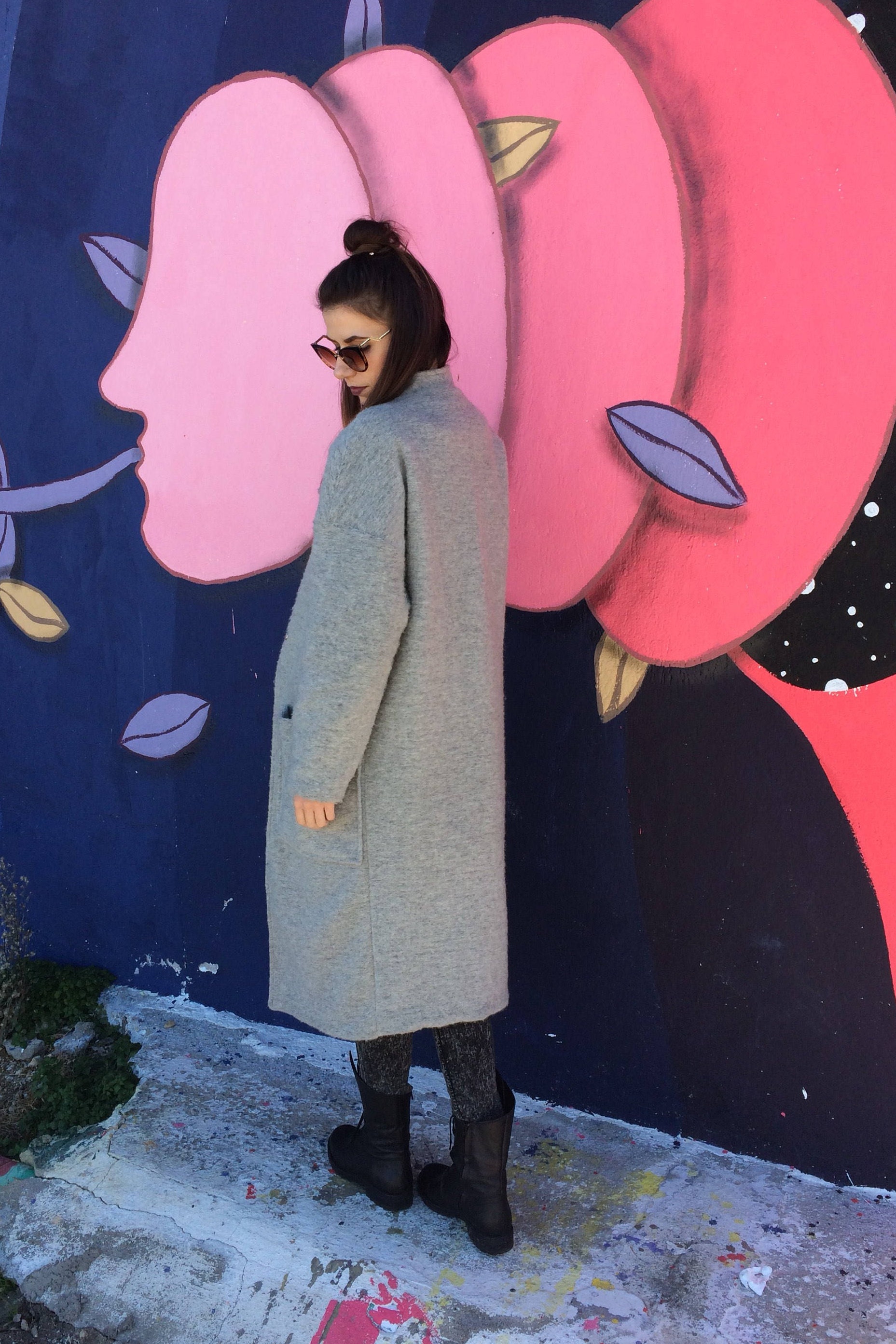 Kristin Baxter'S Elegant Coat: A Closer Look - 7u5rjg1