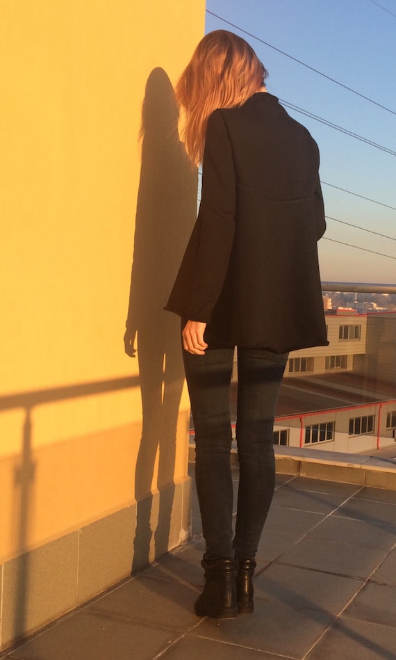 Loose Fit Blouse / Long Sleeve Sweater / Black Blouse / Crop Blouse by Fabra Moda Studio