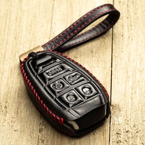 Vitodeco 5-button Leather Smart Key fob case compatible with Alfa Romeo Giulia, Stelvio, 4C Spider 2017 - 2025