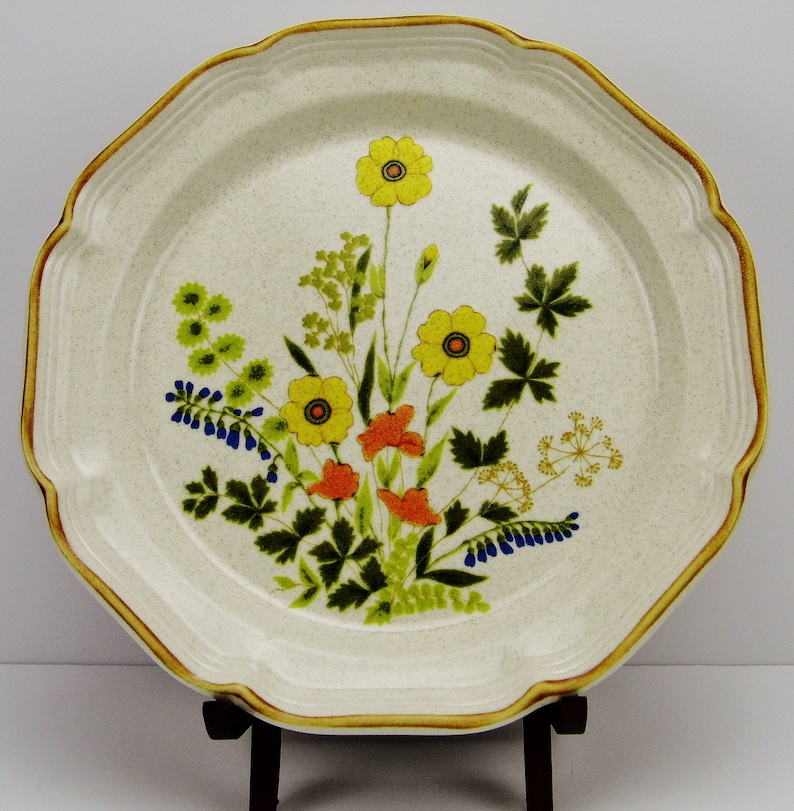 5piece Mikasa Garden Club FRESH FLORAL Pattern Vintage 1970's