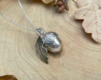 Handmade Silver Acorn & Oak Leaf Necklace, Acorn Pendant, Nature Necklace, Leaf Charm, Woodland Jewellery, Chunky Silver Acorn, Mum gift