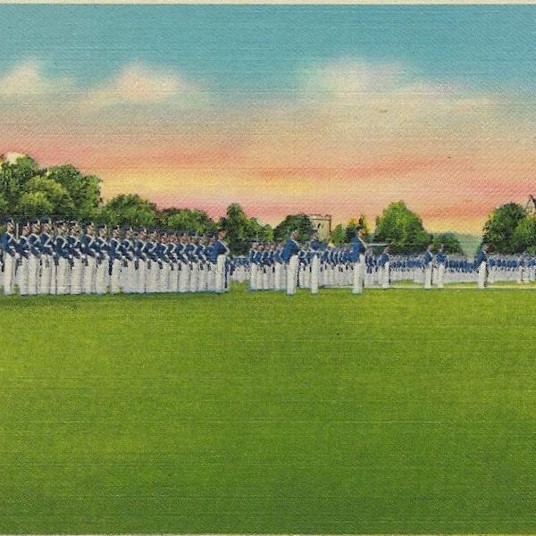 L 21 Virginia Military Institute, Lexington, Virginia, Dress Review, Vintage Linen Postcard, Unposted