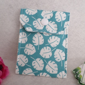 Étui contraceptif en tissu feuilles de Monstera, porte-cartes de visite prêt à être expédié, livraison standard gratuite aux États-Unis
