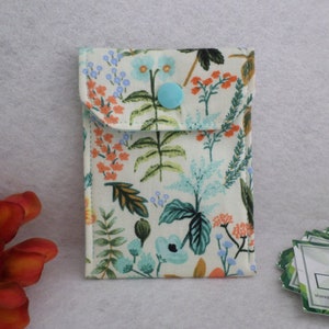 Herb Garden Tissu blanc Étui de contrôle des naissances Porte-carte de visite Rifle Paper Co Prêt à expédier GRATUITEMENT Standard US Shipping