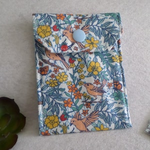 Estuche de tela con diseño de pájaros y flores para anticonceptivos, estuche multiusos, tarjetero, listo para enviar, envío estándar GRATIS