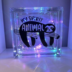 Bloc lumineux en verre paresseux, veilleuse, cadeau lumineux animal spirituel, cadeau paresseux, bloc lumineux en verre