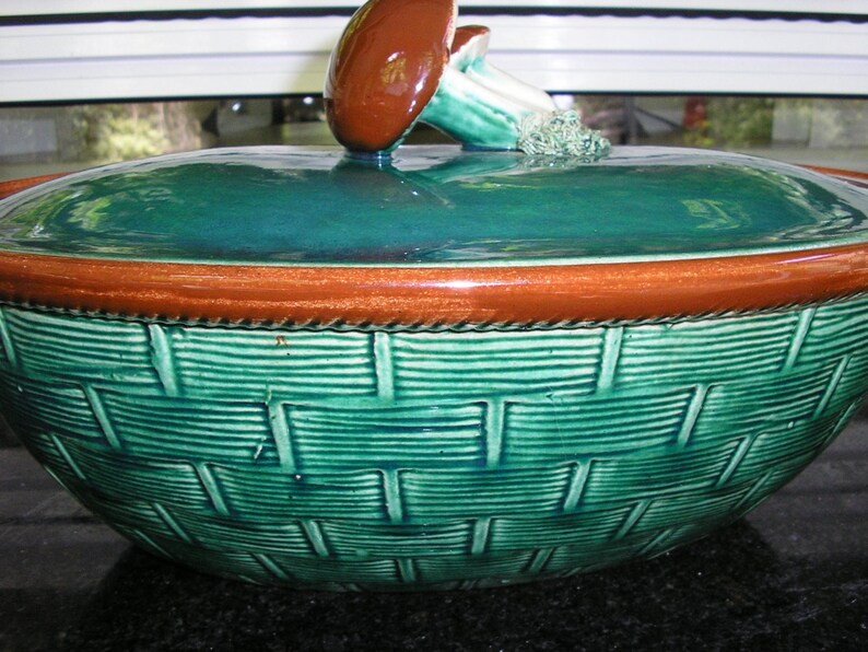 ANTIQUE TUREEN