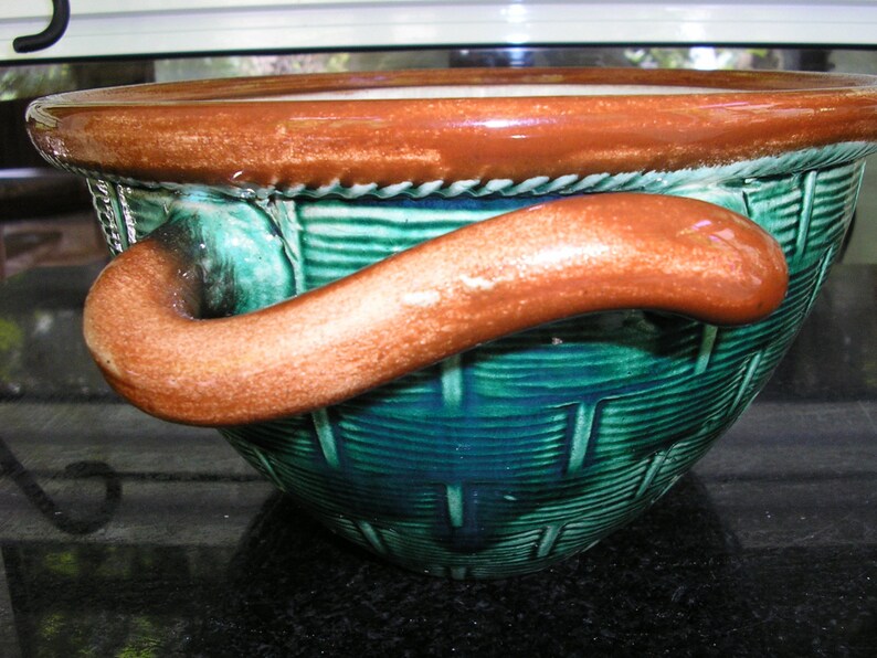 ANTIQUE TUREEN