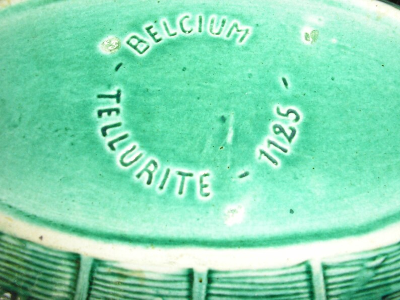 ANTIQUE TUREEN
