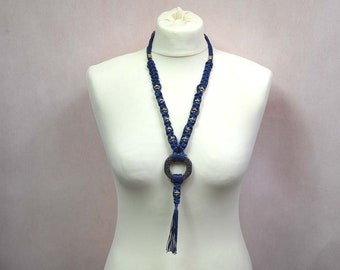 Collier plastron pendentif BLEU en lin, collier en lin naturel, collier en macramé, collier brume, collier plastron épais, collier bohème,