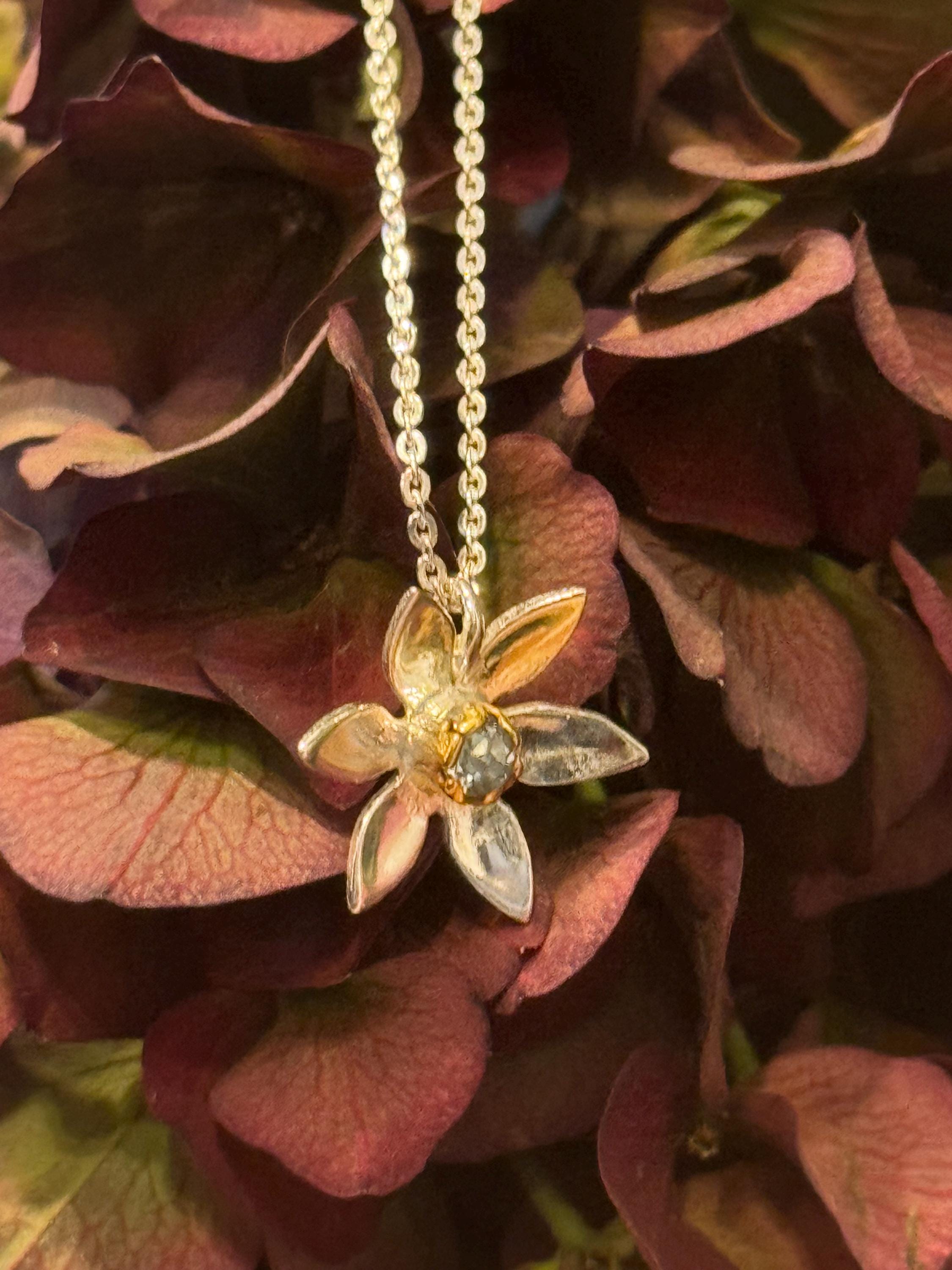 Daffodil Pendant With Aquamarine Stone, March birth flower, March birth stone, spring flower, flower jewellery