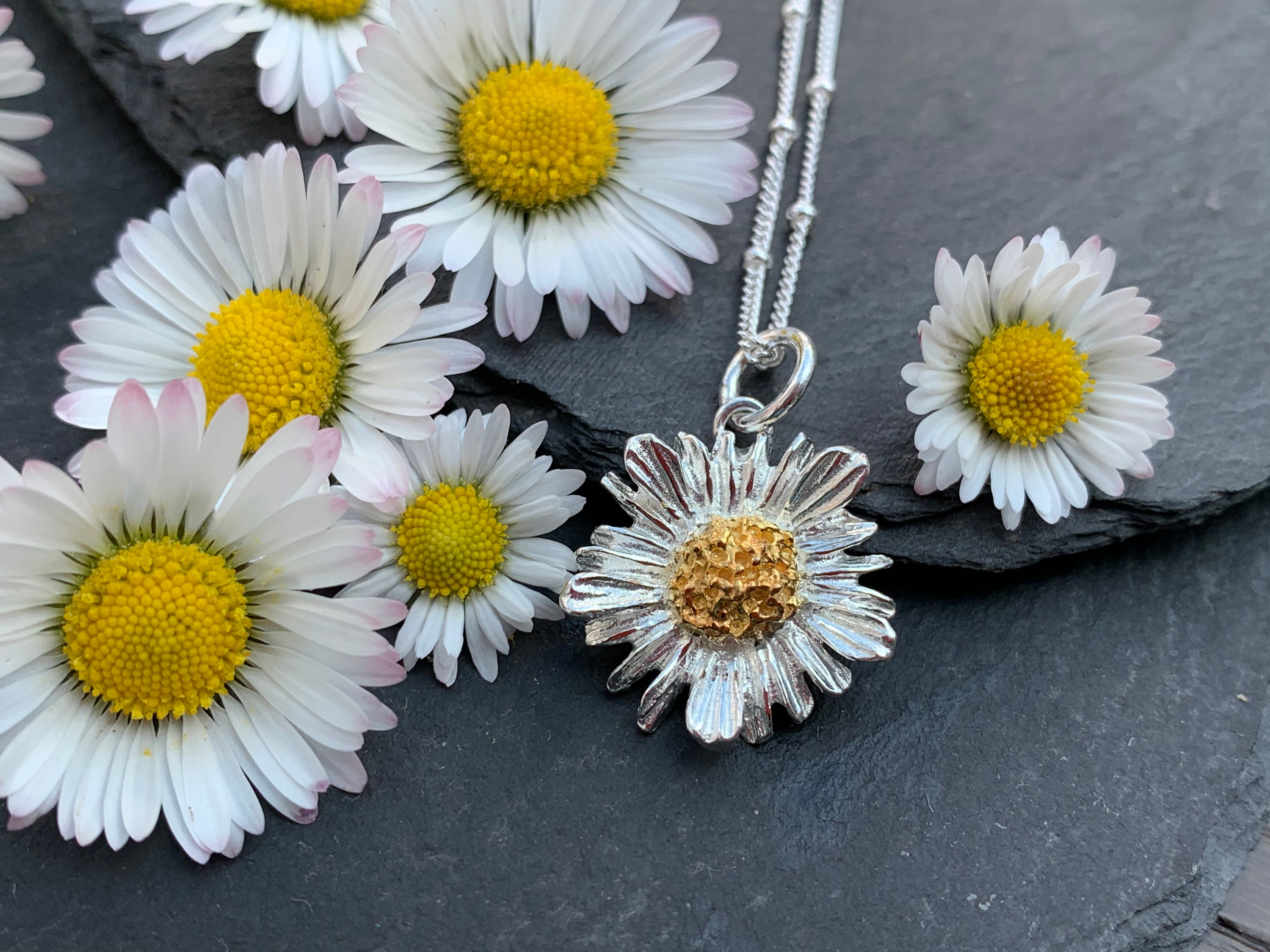 orecchini a forma di fiore in fimo - Gioielli - Orecchini - di Pizz... | su
