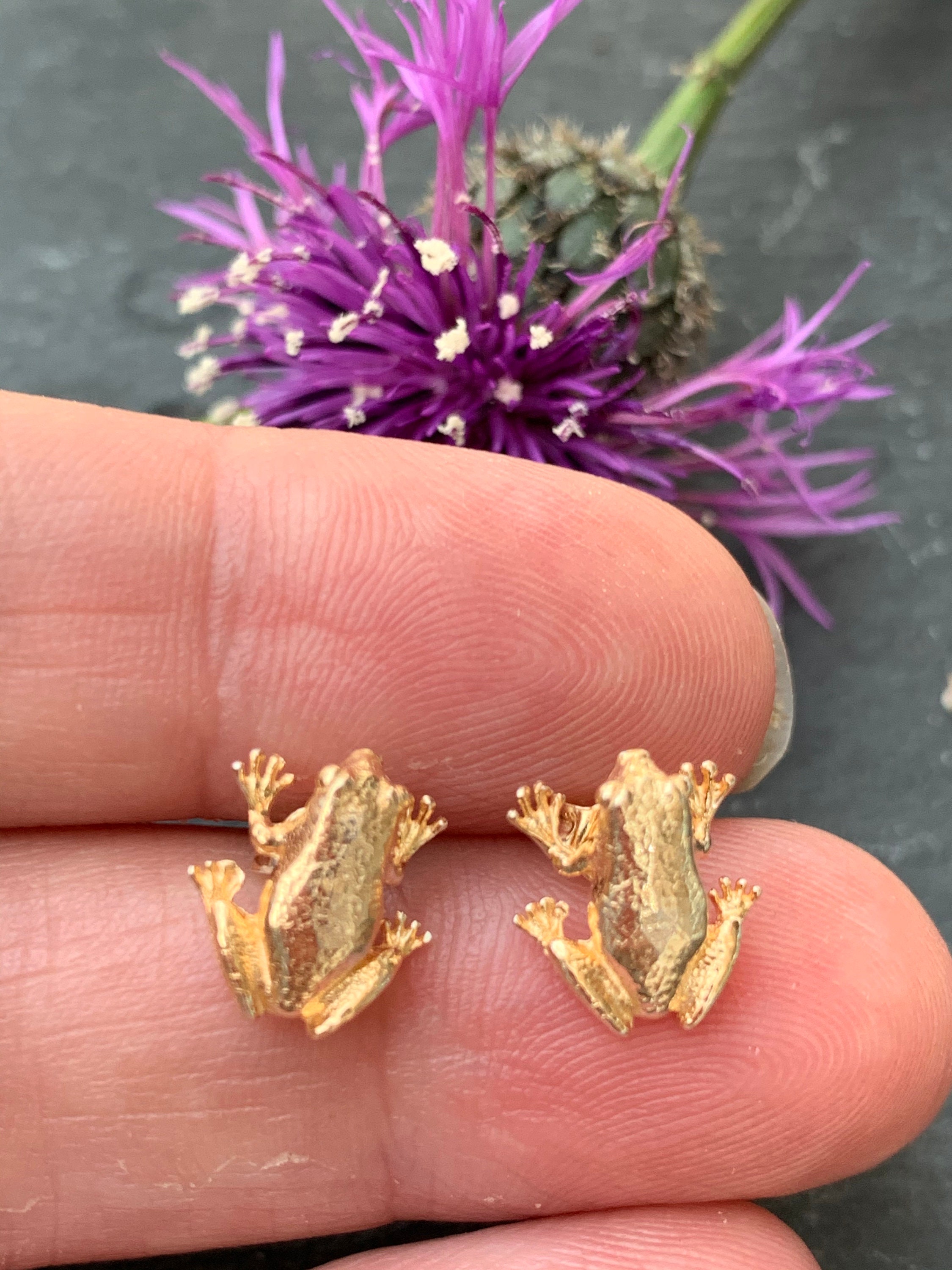 Gold cheap frog earrings