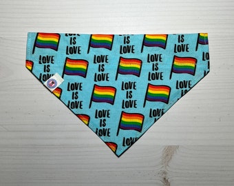 blue love is love premium über das Halsband Hundehalstuch