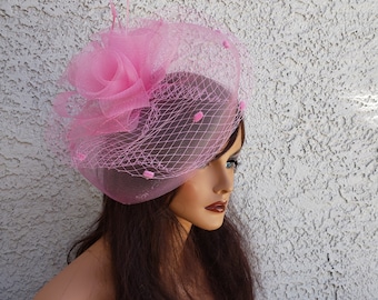 Pink fascinator