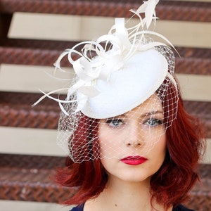 light ivory Fascinator on headband with Veil, Women's Tea Party Hat, Church Hat, Derby Hat, Fancy Hat, wedding hat, British Hat Light Ivory