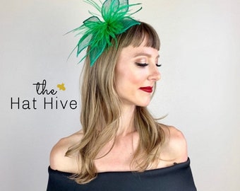 Emerald Green Fascinator, Tea Party Hat, Bridal wedding hat, Derby Hat, Formal Hair Piece, Woman's Hair Clip, British Fancy Hat,