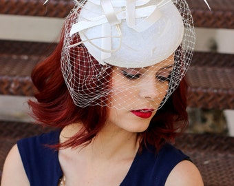 Fascinator Kentucky Derby Tea Party Hat in White, Wedding  display picture 1