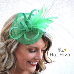 Kelly Green Mini Fascinator, Tea Party Hat for women, Church Hat, Kentucky Derby Hat, Fancy Hat,wedding hat, fascinators for women