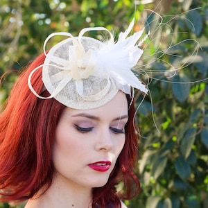 Tocado color marfil para mujer, sombrero para fiesta de té, sombrero para iglesia, sombrero Kentucky Derby, sombrero elegante, sombrero color marfil para fiesta de té, sombrero de boda color marfil, sombrero británico