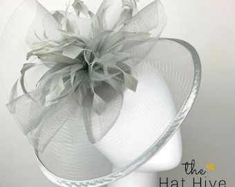 Gray Fascinator, kentucky Derby Hat, Women's Tea Party Hat, Church Hat, Grey fascinator, Fancy Hat, Silver Hat, Tea Party Hat, wedding hat