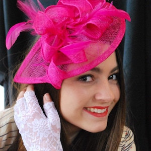 Fuchsia Pink Fascinator Hat for Women with Feathers Elegant Tea Party Headpiece Kentucky Derby Hat Wedding Guest Accessory Church Formal Hat