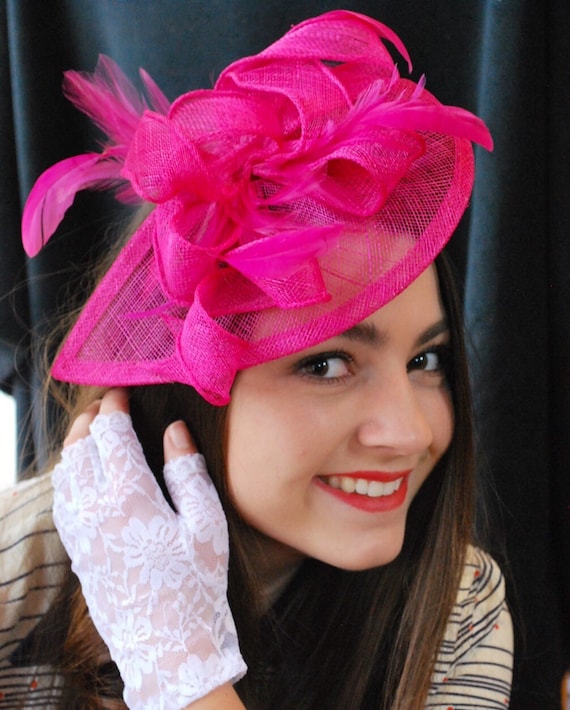 Fuchsia Pink Fascinator Hat for Women With Feathers Elegant  display picture 1