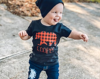 kläder för pojkar, kläder för småbarn, t-shirt med tryck för barn, barntröja, babyshowerpresent för pojke, pojkkläder, tröja för småbarn, outfit för pojkar
