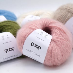 カシミアメリノウール編み糸 Gabo Wool CASHMERINI、驚くほど柔らかくふわふわ、50 g