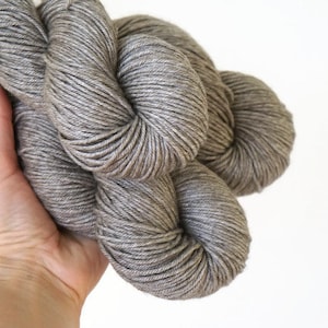 Undyed merino wool, silk and yak wool yarn, 100 g per skein, DK weight, perfect yarn for knitting or dyeing, soft natural knitting yarn