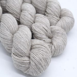 Undyed yarn, baby alpaca, silk and cashmere, extremely soft and luxurious knitting yarn, yarn for dyeing, sock weight yarn, 100 g - 437 yds