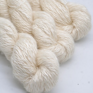 Undyed Mulberry Silk Super Kid Mohair yarn Knitting yarn for dyeing Undyed yarn Very soft and luxurious yarn Silky sheen, 100 g - 382 yds