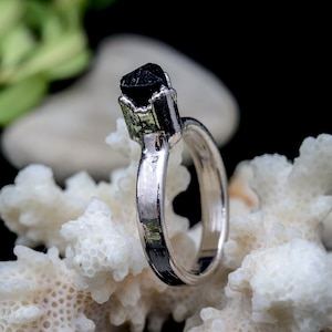 Black tourmaline ring: Witch Stone Jewelry with natural crystal. US size 8 1/2