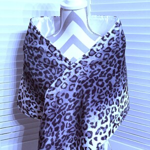 Faux Fur Leopard Shawl, Animal Print Shawl, Black Gray White Stole, Reversible Wrap, Lined Shawl, Formal Wrap, Gift For Her, Bridal Wrap