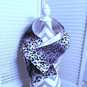 Faux Fur Leopard Shawl, Animal Print Shawl, Black Gray White Stole, Reversible Wrap, Lined Shawl, Formal Wrap, Gift For Her, Bridal Wrap