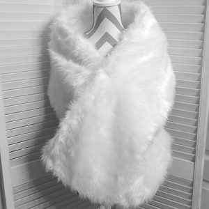 Faux Fur White Shawl, White Faux Fur Scarf, White Fur Stole, White Lined Shawl, White Formal Wrap, Gift For Her, Bridal Wrap