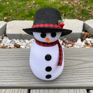 Snowman Gnome, Winter Gnome, Christmas Gnome, Gnome, Snowman, Christmas Gift, Christmas Decor, Farmhouse Decor, Tiered Tray Gnomes,