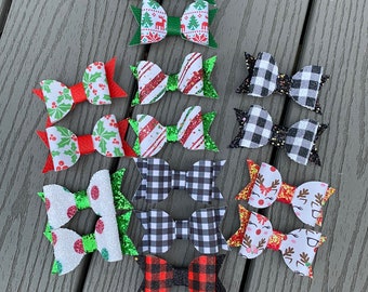 Christmas bow, Christmas bows, holiday bow, girls hair bow, pigtail bows, piggie bows, Christmas piggies, Christmas pigtail bows, winter bow