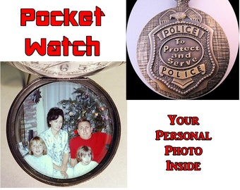 Reloj de bolsillo personalizado con foto de policía. Hecho a medida con cadena de 31" o cadena o estuche de 14" para cinturón. Regalo para papá. Regalo para policía.